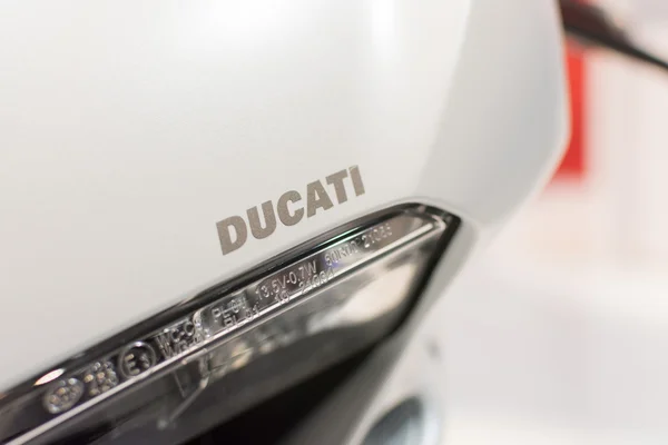 Emblème Ducati exposé — Photo