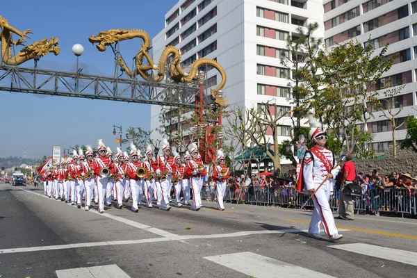 Marching band tijdens de 117de Golden Dragon Parade — Stockfoto