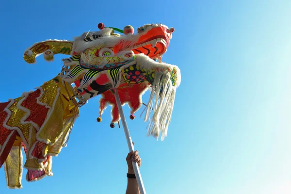 Čínský drak během 117 Golden Dragon Parade — Stock fotografie