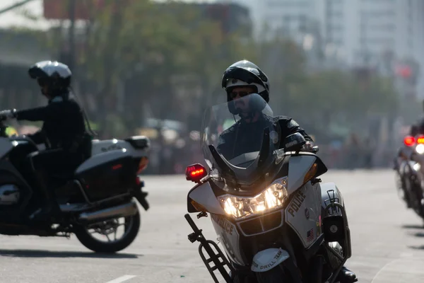 Officier de police moto lors de la 117e Golden Dragon Parade , — Photo