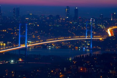 15 Temmuz Şehitler Köprüsü, eski adıyla Boğaz Köprüsü, yani Boğaz üzerine inşa edilen ilk köprü..