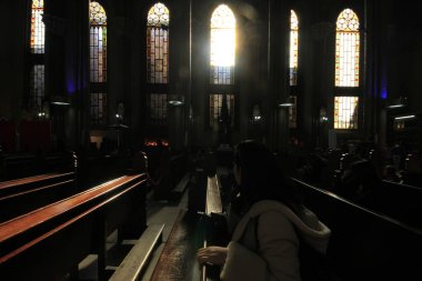 İstanbul - Türkiye: 28 Ekim 2020, İstanbul, Türkiye kentte ve ülkenin 81 ilinden birinde yer aldı. Ülkedeki en kalabalık, ekonomik, tarihsel ve sosyo-kültürel olarak en önde gelen şehirdir..