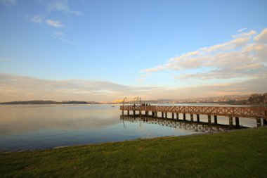 Kckcekmece, İstanbul 'un batısında yer alan bir ilçedir..