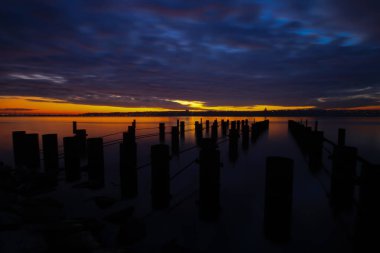 Kckcekmece, İstanbul 'un batısında yer alan bir ilçedir..