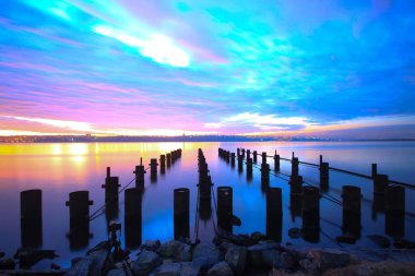 Kckcekmece, İstanbul 'un batısında yer alan bir ilçedir..