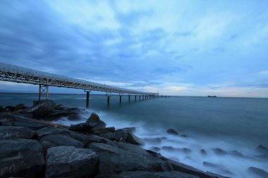 Büyük simetrik köprü ve uzun pozlama