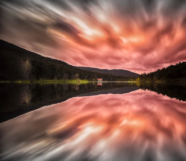 Golcuk Nature Park Parque Natural Montanhoso Com Lago Florestas Caminhos — Fotografia de Stock