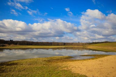 Karadeniz kıyısındaki Trakya 'da yer alan Neada' nın 22 kilometrelik bir plajı yok. Kasabadaki en popüler yer.