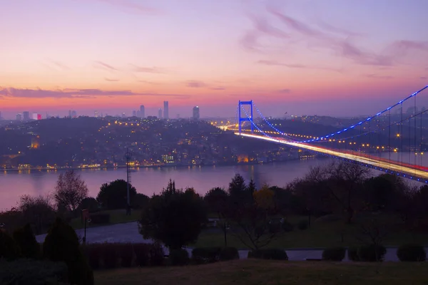 Fatih Sultan Mehmet Bridge Uma Ponte Suspensa Localizada Entre Distritos — Fotografia de Stock
