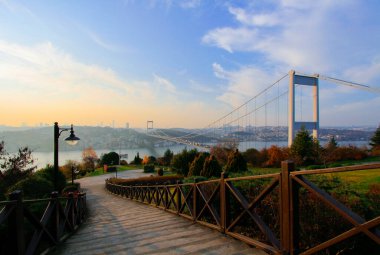 Eskiden Otatepe Parkı olarak bilinen yer, şimdi Fatih Grove Tema Vehbi Ko Doğa Kültür Merkezi olarak biliniyor..