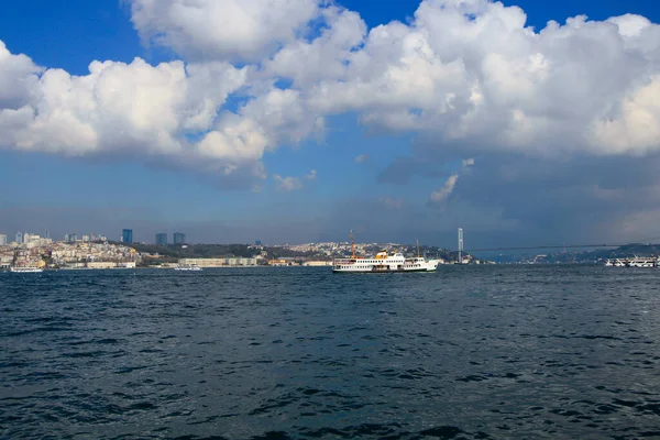 Julho Mártires Ponte Vista Bosphorus — Fotografia de Stock