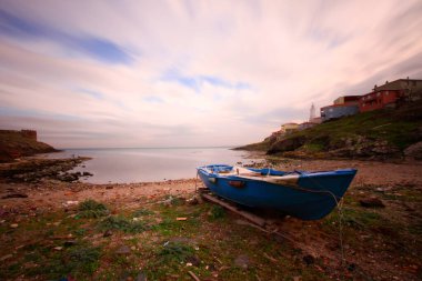 Saryer 'in Rumeli Deniz Feneri, köydeki 17. yüzyıl Rumeli Deniz Feneri, Sar Saltuk Mezarı, Rumeli Deniz Feneri Şatosu ve asırlık uçak ağacı görülecek yerler arasında yer alıyor.
