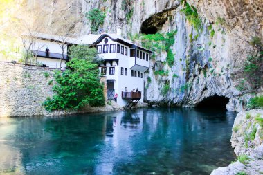 Blagaj Tekke, Bosna-Hersek 'in Mostar bölgesinde Buna Nehri' nin kaynağında yer alan Blagaj şehir merkezine yakın bir pansiyon..