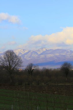 Sason, Batman ilinin bir ilçesidir. Sason, dağlar arasında kurulmuş eski bir yerleşim yeridir. Bölge merkezi Helks Dağı 'nın eteklerinde kuruldu. İlçenin girişinde şifa kaynakları var..