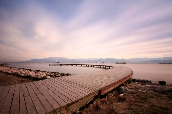 Kocaeli Seka Park Boomerang Vormige Pier — Stockfoto