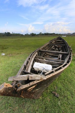 Türkiye 'nin Ege bölgesinde yer alan Glmarmarmara, Manisa ilinin bir ilçesidir. Glmarmarmara. Manisa ilinin en küçük illerinden biridir ve adını ilçenin sınırları içinde yer alan Marmara Gölü 'nden alır.. 