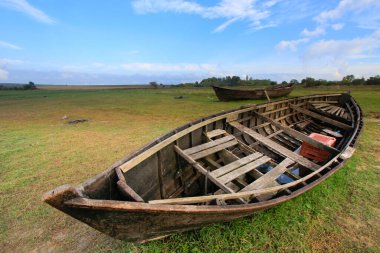 Türkiye 'nin Ege bölgesinde yer alan Glmarmarmara, Manisa ilinin bir ilçesidir. Glmarmarmara. Manisa ilinin en küçük illerinden biridir ve adını ilçenin sınırları içinde yer alan Marmara Gölü 'nden alır.. 