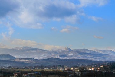 Yksekova, Hakkari ilinin dört ilçesinden birisidir..