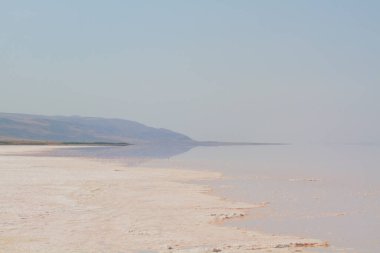 Tuz Gölü Türkiye 'nin en büyük ikinci gölüdür.