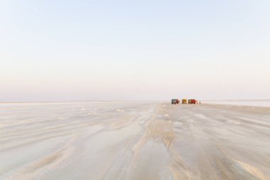 Türkiye 'nin ikinci büyük gölü, tuz gölünde gün batımı