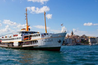 İstanbul Marmara Denizi 'ndeki eski tarihi binalar