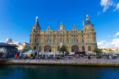 İstanbul Marmara Denizi 'ndeki eski tarihi binalar