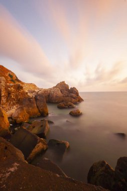 Karaburun deniz feneri ve limanı. / İstanbul