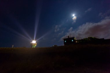 Karaburun deniz feneri ve limanı. / İstanbul
