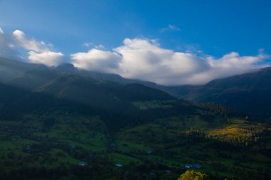 Artvin ilinin Savsat ilçesinde güzel bir yaz manzarası