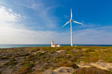 Polente Deniz Feneri Bozcaada 'nın en batı ucunda yer almaktadır. 