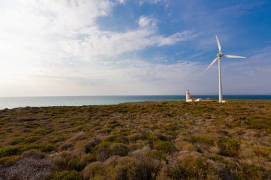 Polente Deniz Feneri Bozcaada 'nın en batı ucunda yer almaktadır. 
