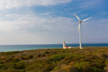 Polente Deniz Feneri Bozcaada 'nın en batı ucunda yer almaktadır. 
