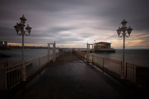 Wenn Man Von Der Seebrücke Kadky Aus Auf Der Küstenstraße — Stockfoto