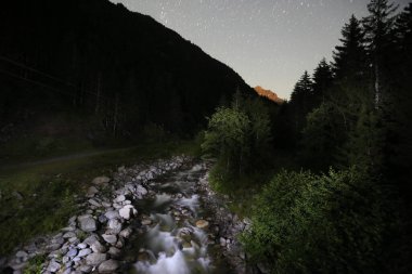 Verenik, Rize ilinin Amlhemin ilçesine bağlı bir platodur. 2600 metre yükseklikte ve 40-50 ev içeriyor..