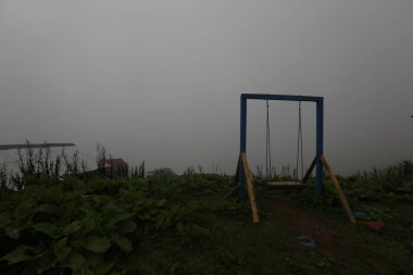 Gito Platosu, Karadeniz 'in en barışçıl faaliyetlerinden biri olarak doğayı seven herkesin hayatında en az bir kez yaşaması gereken bir yerdir..