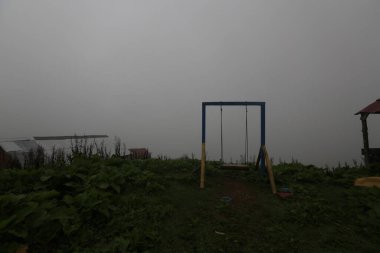 Gito Platosu, Karadeniz 'in en barışçıl faaliyetlerinden biri olarak doğayı seven herkesin hayatında en az bir kez yaşaması gereken bir yerdir..