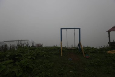 Gito Platosu, Karadeniz 'in en barışçıl faaliyetlerinden biri olarak doğayı seven herkesin hayatında en az bir kez yaşaması gereken bir yerdir..