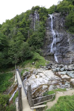 Mencuna şelalesi ve İkiz Taş köprüler / Artvin, Arhavi