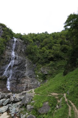 Mencuna şelalesi ve İkiz Taş köprüler / Artvin, Arhavi