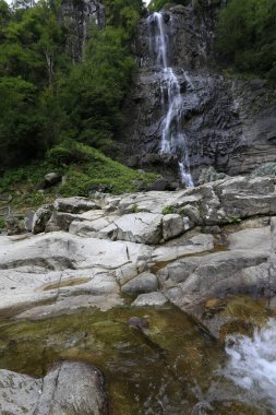 Mencuna şelalesi ve İkiz Taş köprüler / Artvin, Arhavi