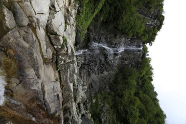 Mencuna şelalesi ve İkiz Taş köprüler / Artvin, Arhavi