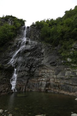 Mencuna şelalesi ve İkiz Taş köprüler / Artvin, Arhavi