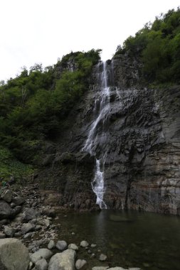 Mencuna şelalesi ve İkiz Taş köprüler / Artvin, Arhavi