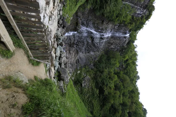 Cascada Mencuna Puentes Piedra Gemela Artvin Arhavi —  Fotos de Stock