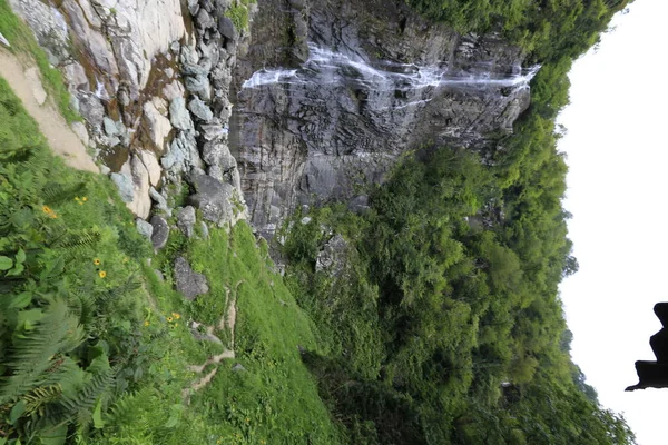 Cascada Mencuna Puentes Piedra Gemela Artvin Arhavi —  Fotos de Stock