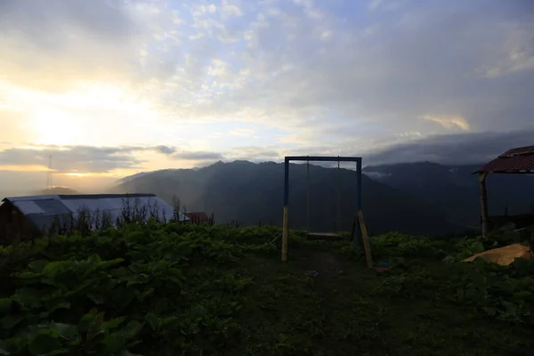 Kackerberg Och Platåer Etablerade Vid Foten Bergen — Stockfoto