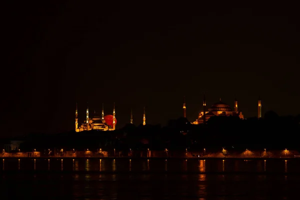 Salacak Beach Maiden Tower Mosques Shore — Stock Photo, Image