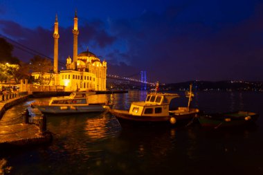 Byk Mecidiye Camii (Türkçe: 