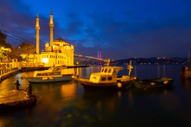 Byk Mecidiye Camii (Türkçe: 