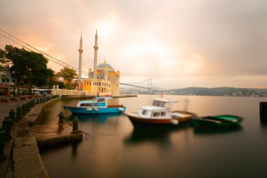 Byk Mecidiye Camii (Türkçe: 
